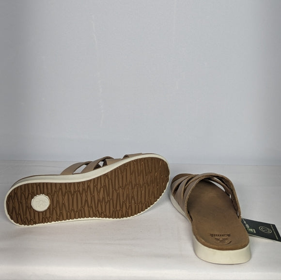 NEW Kamik Womens Cara Cross Leather Sandals 7 tan