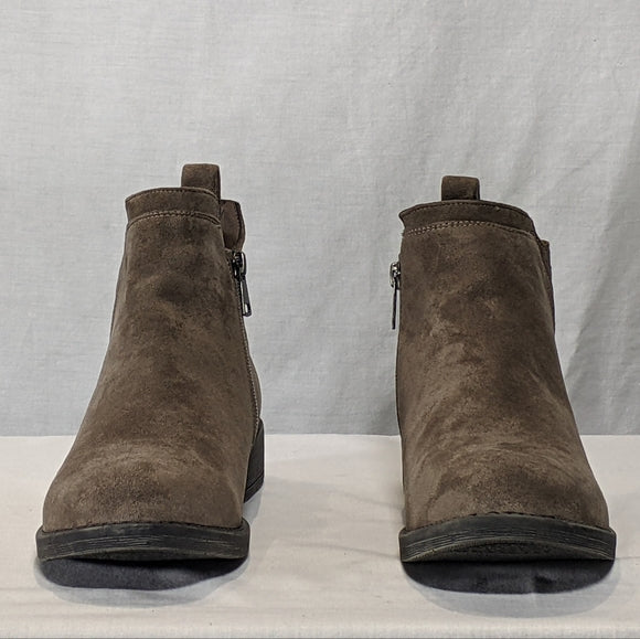 NEW Propet Womens Tandy Ankle Boot Smoked Taupe Suede Sz 10