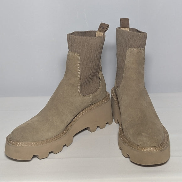NEW Dolce Vita womens Hoven H2o Fashion Boot mushroom suede Sz 9