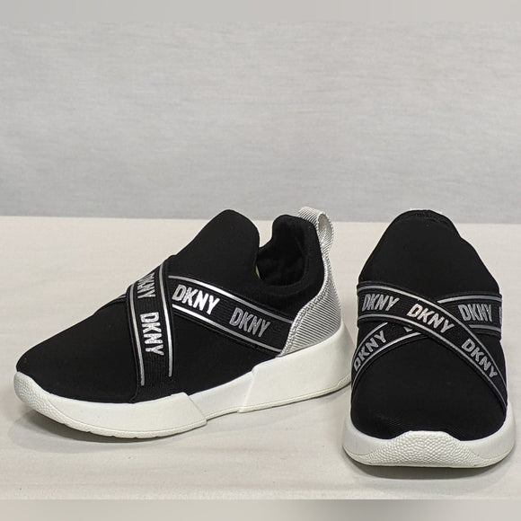 NEW DKNY Toddler Back Slip on Sneaker SO CUTE Size 6/7