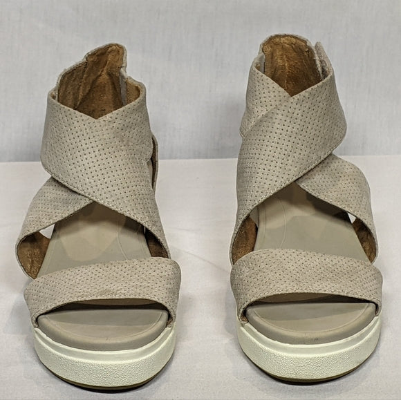 NEW Dr. Scholl's Womens Sheena Wedge Comfortable Sandal Sz 8.5 beige