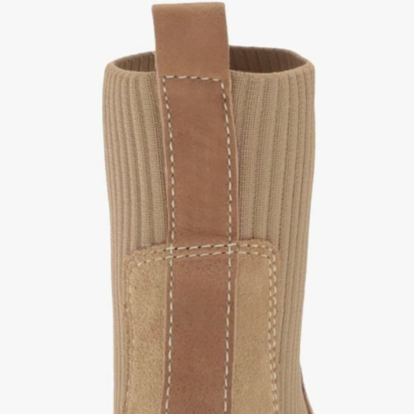 NEW Dolce Vita womens Hoven H2o Fashion Boot mushroom suede Sz 9