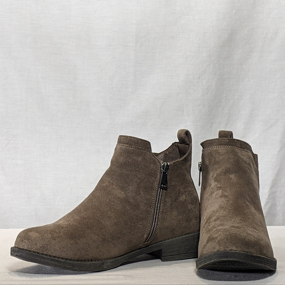 NEW Propet Womens Tandy Ankle Boot Smoked Taupe Suede Sz 10