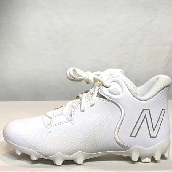 NEW New Balance Kids High top cleat sz 4 BRILLIANT white