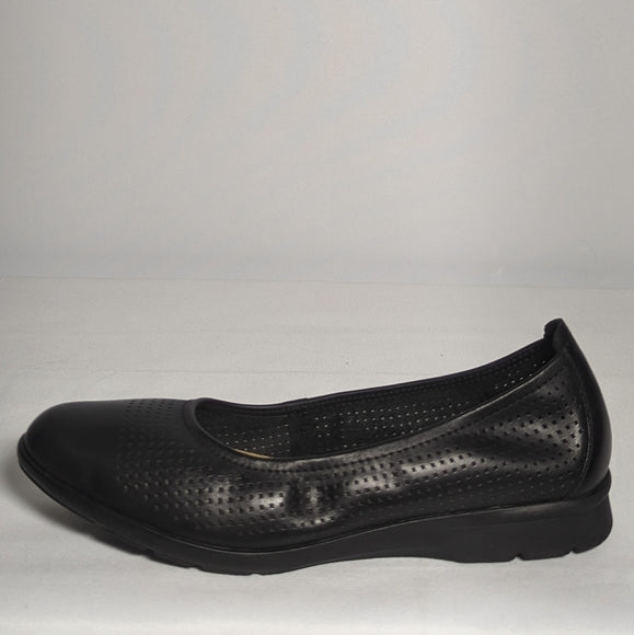 NEW Clarks Womens Leather Jenette Ease Casual Flat Sz 7 black