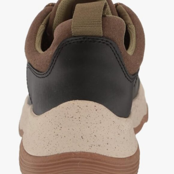 NEW Clarks Womens Collection Sneaker Sz 5.5 Dark Olive