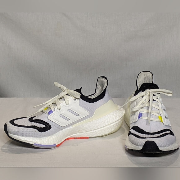 NEW AWESOME adidas Womens Ultraboost 22 Running Shoe Sz 7 white