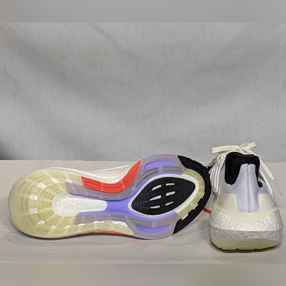 NEW AWESOME adidas Womens Ultraboost 22 Running Shoe Sz 7 white