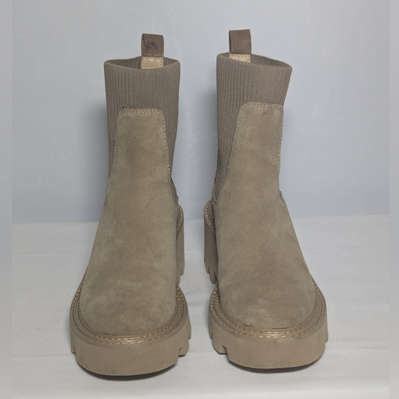 NEW Dolce Vita womens Hoven H2o Fashion Boot mushroom suede Sz 9