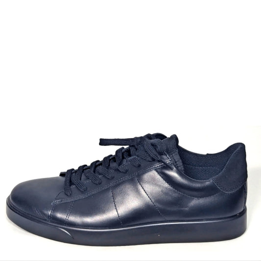 NEW Ecco Mens Leather classic comfort sneaker Sz 8/8.5 black