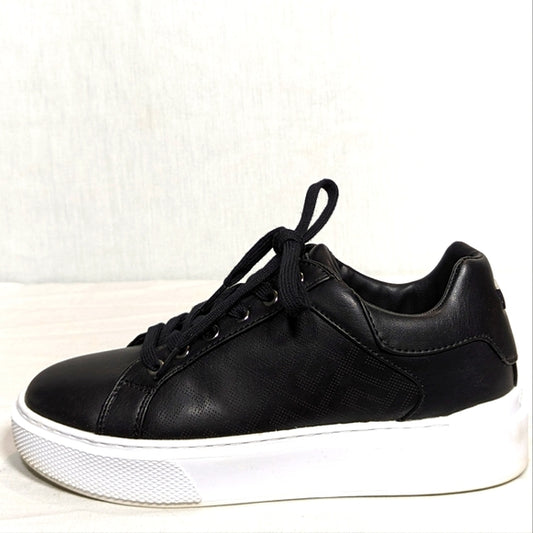 NEW Guess Womens Designer Fashion Sneaker Sz 7.5 black