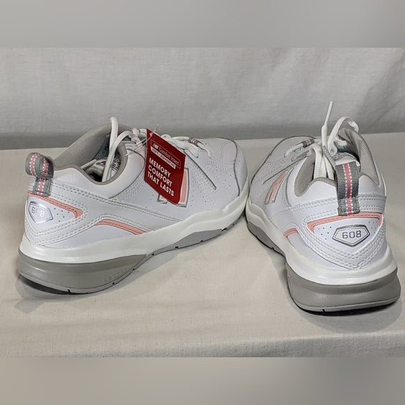 NEW New Balance Women's 608 V5 Casual Comfort Cross Trainer Sz 8