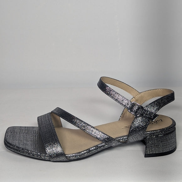 NEW Life Stride Womens Julep Ankle Strap Sandal Heeled Sandal Sz 11 Wide silver
