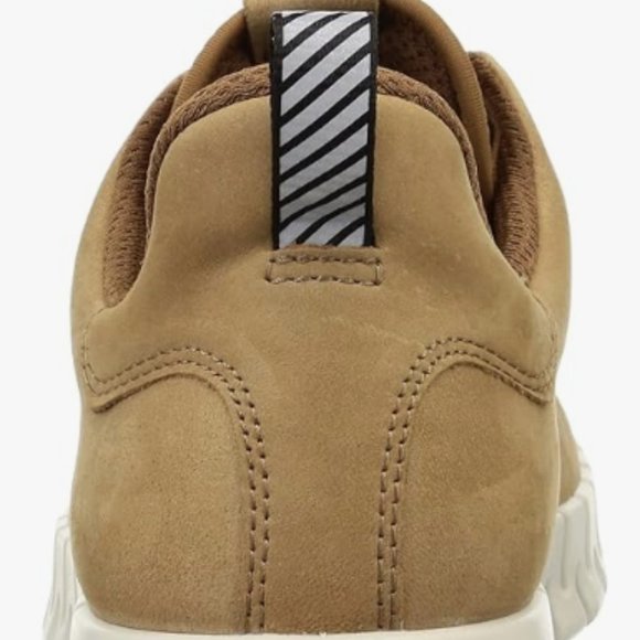 NEW ECCO Mens Gruuv Leather Fashion Sneaker Sz 7/7.5 camel nubuck/tan