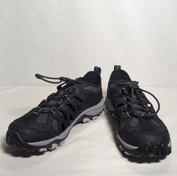 NEW Merrell Womens Accentor 3 Sieve Water Hiking Shoes Sz 7 black