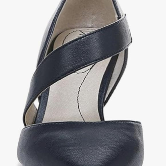 NEW Life Stride Womens Suki Pump Sz 10 wide Navy 2 3/4 heel