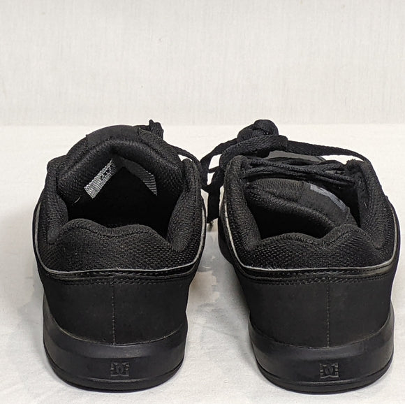 NEW DC Mens Pure Skate Shoe black Siz 6
