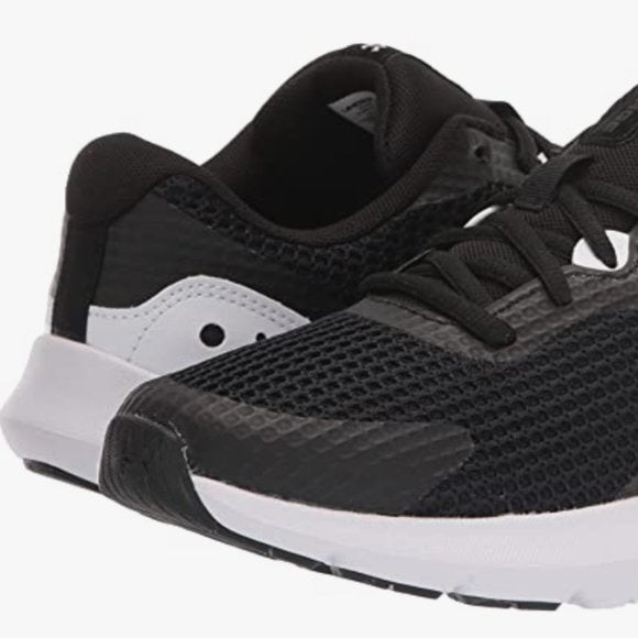 NEW Under Armour Womens Surge 3 Running Shoe Sz 9.5 black