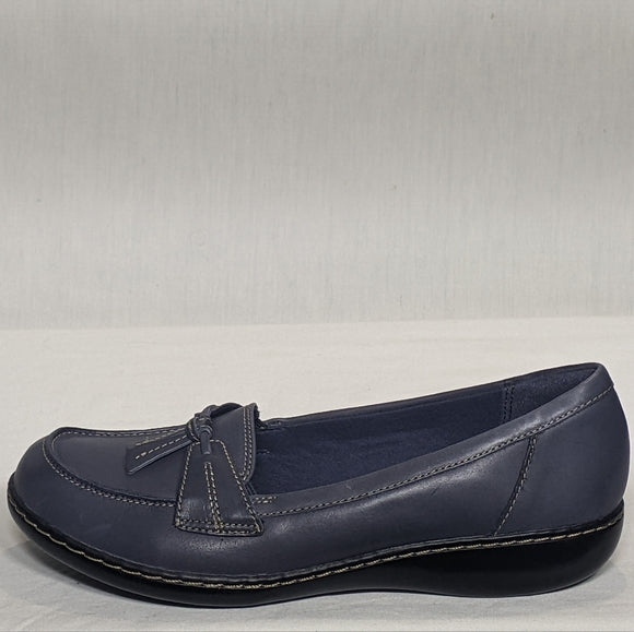 NEW Clarks Womens Ashland Leather Bubble Loafer Sz 10 blue