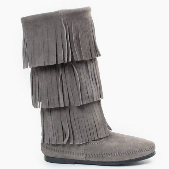 NEW Minnetonka Womens 3 Legendary Fringe Boot Size 10 grey