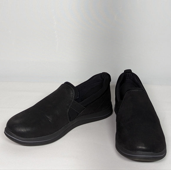 NEW Clarks Womens Fashion Sneaker Sz 6.5 black super comfortable