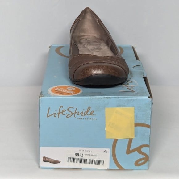 NEW Life Stride Womens Leather Dig Flat Sz 9 brown