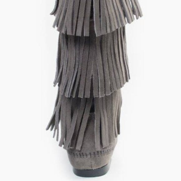 NEW Minnetonka Womens 3 Legendary Fringe Boot Size 10 grey