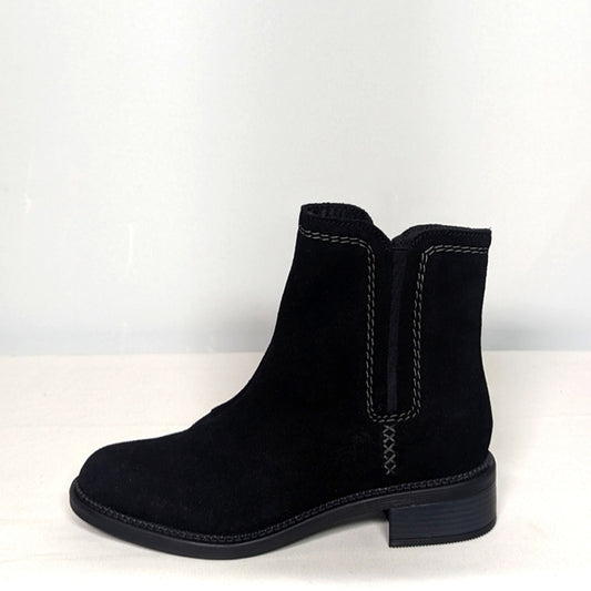 NEW Clarks Womens Suede Maye Zip Ankle Boot Sz 7.5 black