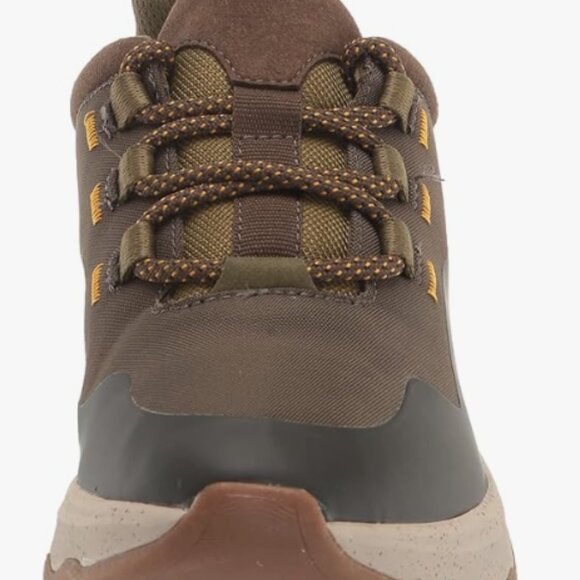 NEW Clarks Womens Collection Sneaker Sz 5.5 Dark Olive