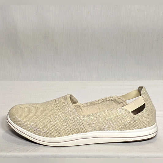 NEW Clarks Cloudsteppers Breeze Step Casual Shoe Natural in 11 Wide