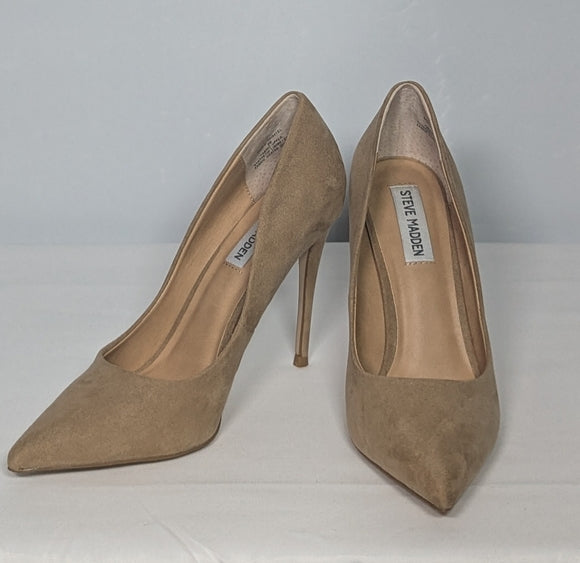 Steve Madden Womens Daisie Suede Pump Sz 8 tan Store Model