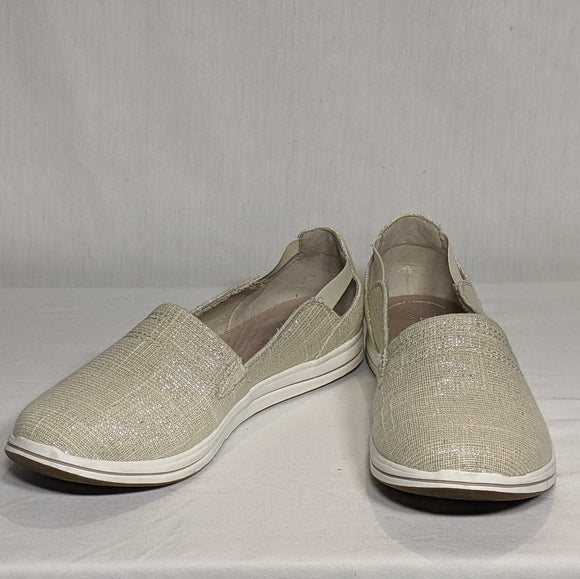 NEW Clarks Cloudsteppers Breeze Step Casual Shoe Natural in 11 Wide