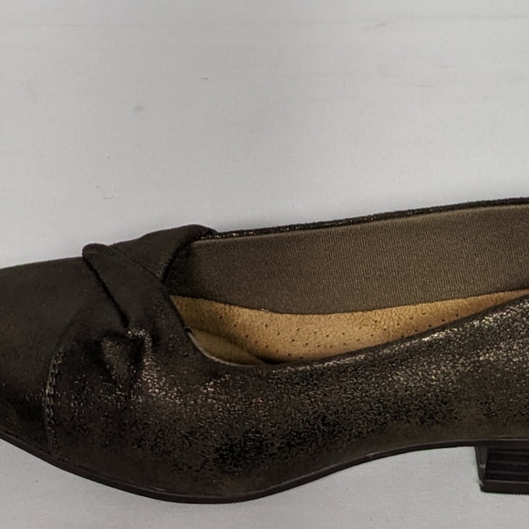 NEW Clarks Womens Tilmont Dalia Bronze Met Sz 8 bronze