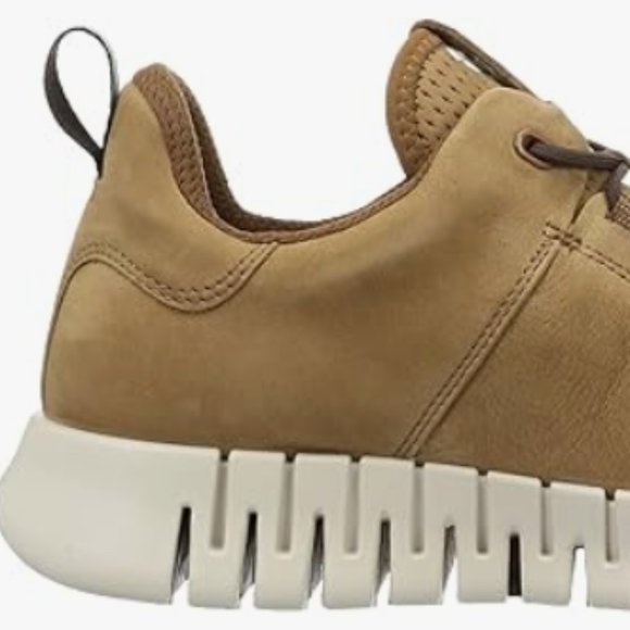 NEW ECCO Mens Gruuv Leather Fashion Sneaker Sz 7/7.5 camel nubuck/tan