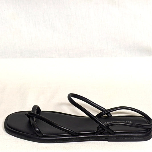 NEW Call it Spring Kamalla Womens Sandal Sz 7 black