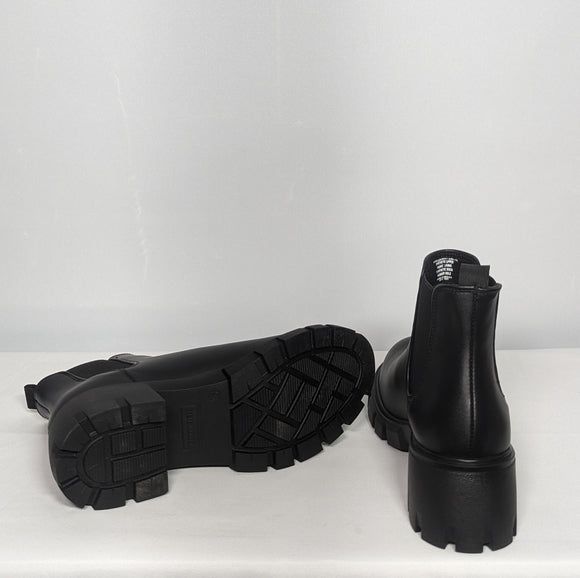 NEW Steve Madden Womens Leather Howler Chunky Heel Ankle Boot Sz 9 black