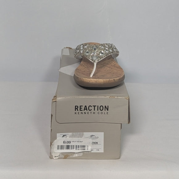 NEW Kenneth Cole Womens Glam-athon Thong Sandal sz 8 white