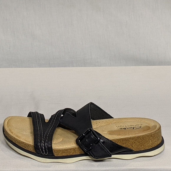 Clarks Womens Brynn Comfort Walking Sandal Flat Sz 8 black COMFORT
